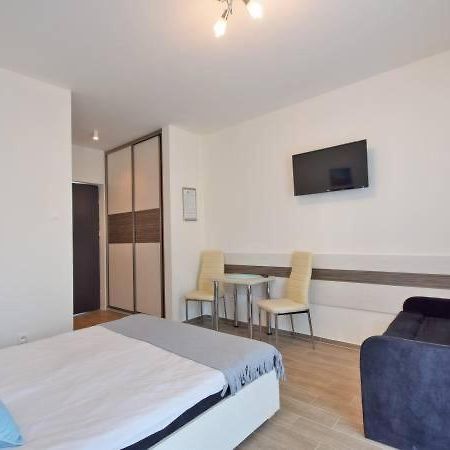Dorato24 Hotel Mrzeżyno Buitenkant foto